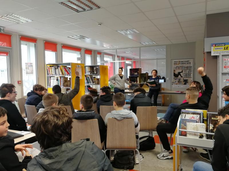 1- Intervention dans les classes autour de l'utopie