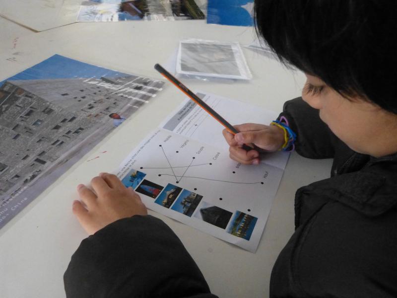 2- Quels mots pour quel bâtiment ?