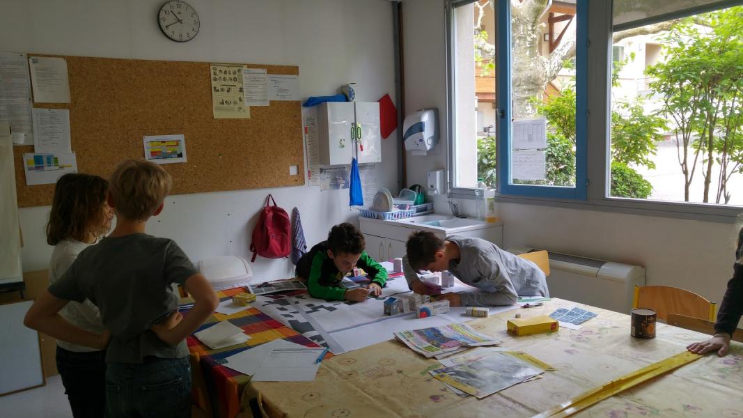 4- Les élèves en charge du plan de composition