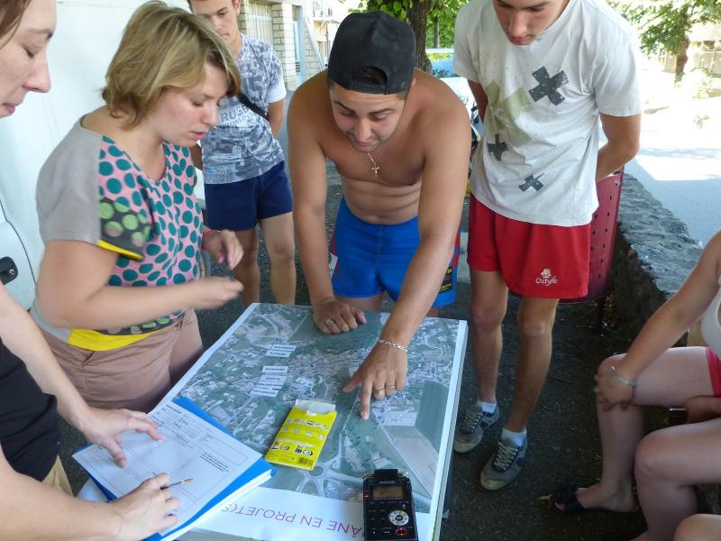 5- Les jeunes du village ont beaucoup de choses à nous dire