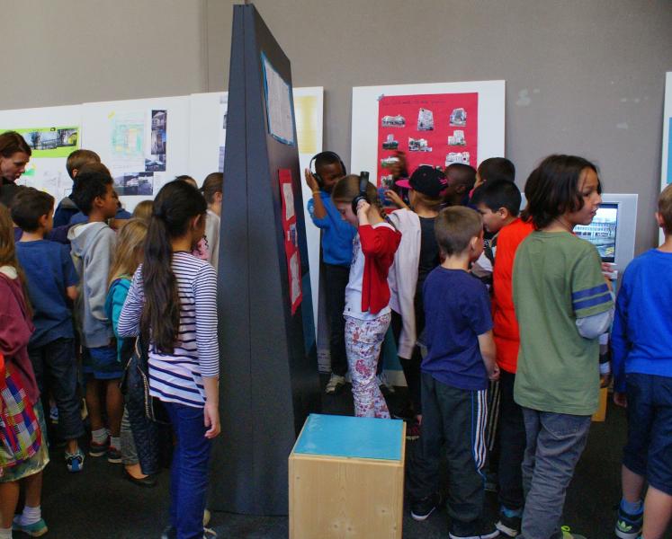 8- Les classes visitent l'exposition