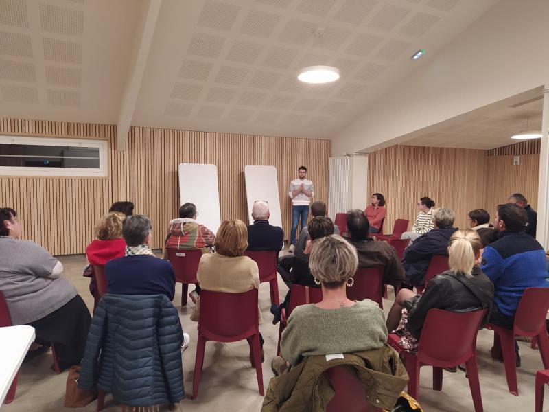 Présentation collective avec un comité d'acteur.ices du territoire