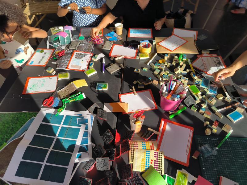 Atelier "Ma carte postale pour le futur"