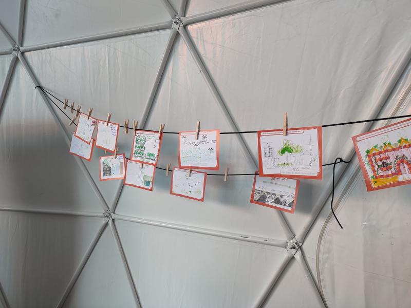 Atelier "Ma carte postale pour le futur"